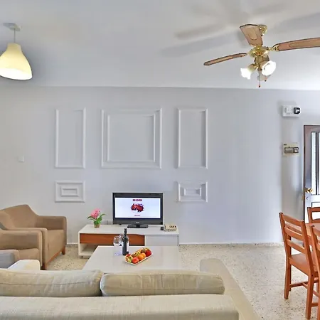 Kyrenia Azure Villa